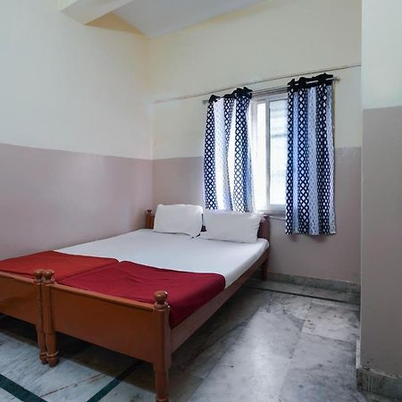Spot On Sri Sai Lohith Lodge Near Snow World Secundurabad 外观 照片
