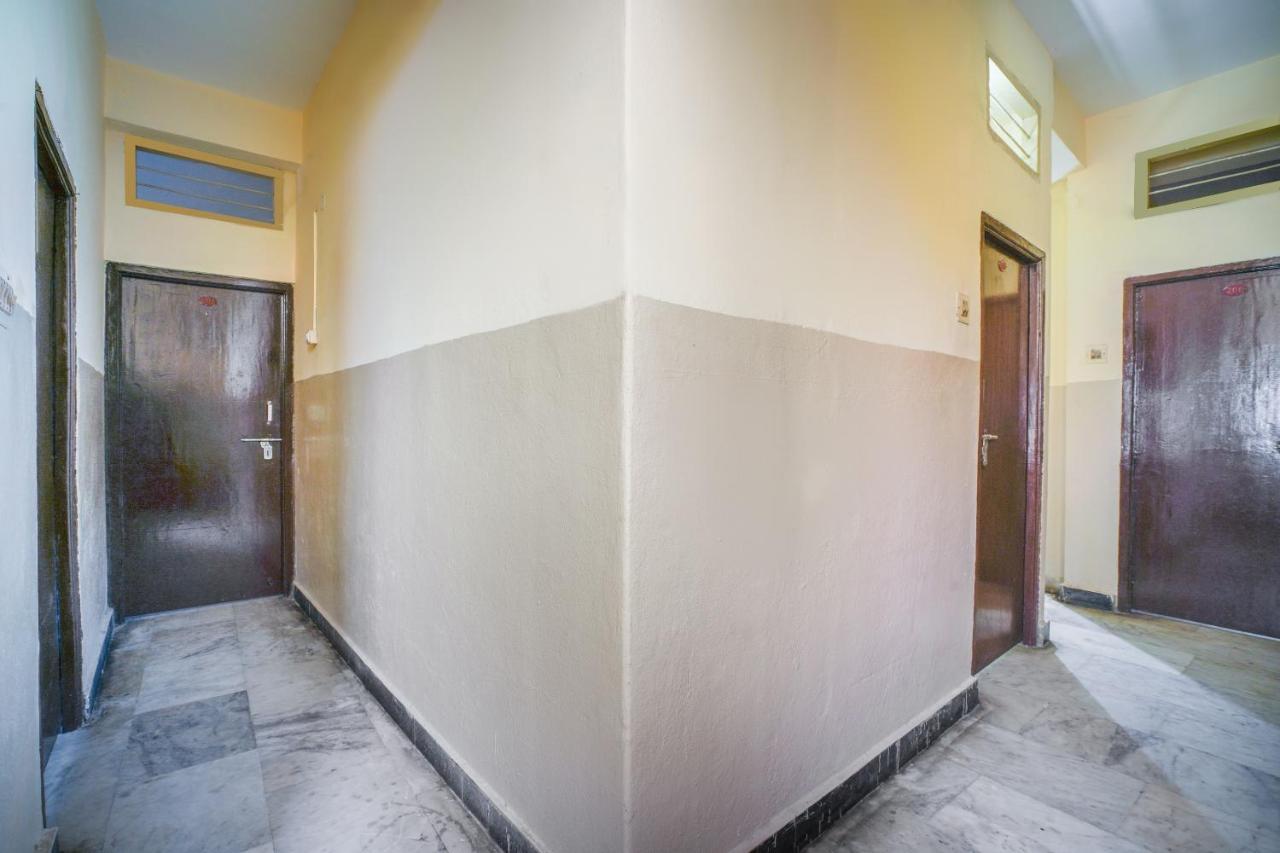 Spot On Sri Sai Lohith Lodge Near Snow World Secundurabad 外观 照片