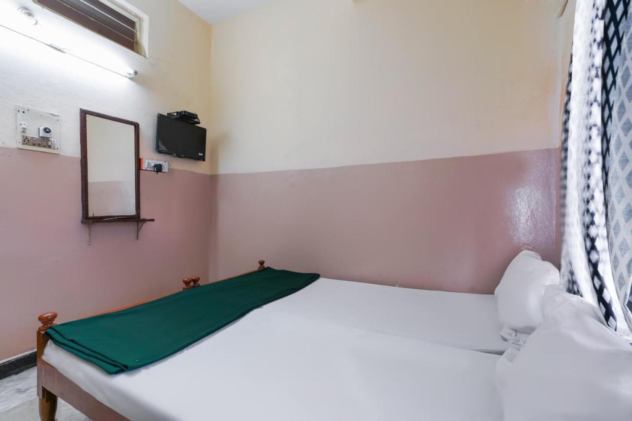 Spot On Sri Sai Lohith Lodge Near Snow World Secundurabad 外观 照片
