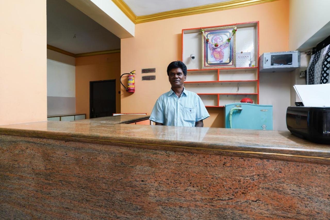 Spot On Sri Sai Lohith Lodge Near Snow World Secundurabad 外观 照片